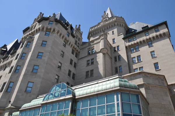 Chateau Laurier в центре Оттавы — стоковое фото