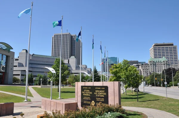 Ottawa Firefighter's Memorial — Stock Photo, Image