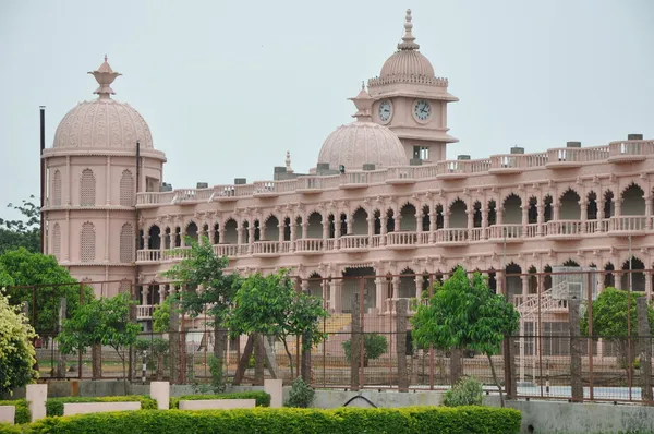 Shree Swaminarayan Gurukul em Hyderabad, Andhra Pradesh, na Índia — Fotografia de Stock