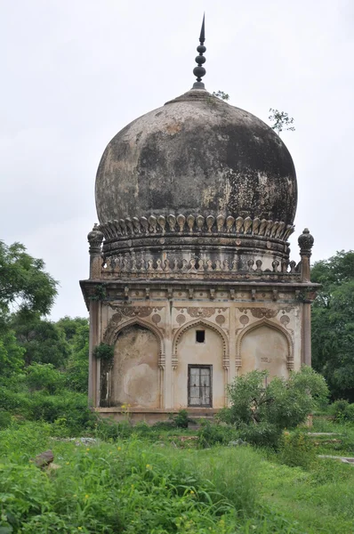 Qutb Tumbas Shahi en Hyderabad, India — Foto de Stock