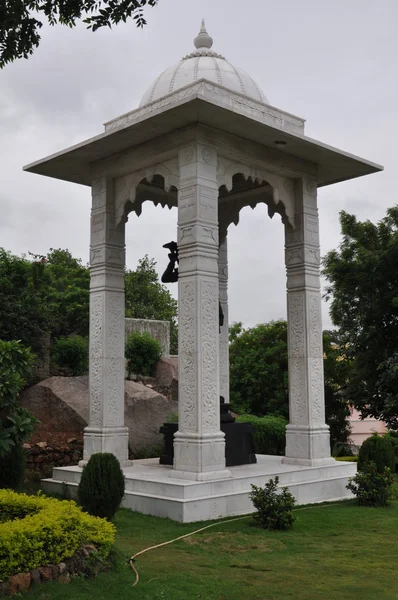 Birla Mandir (Hindu Temple) in Hyderabad, Andhra Pradesh in India — Stock Photo, Image