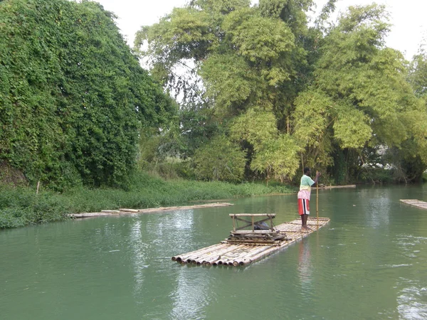 Bamboo Rafting on the Martha Brae River in Jamaica — Stock Photo, Image