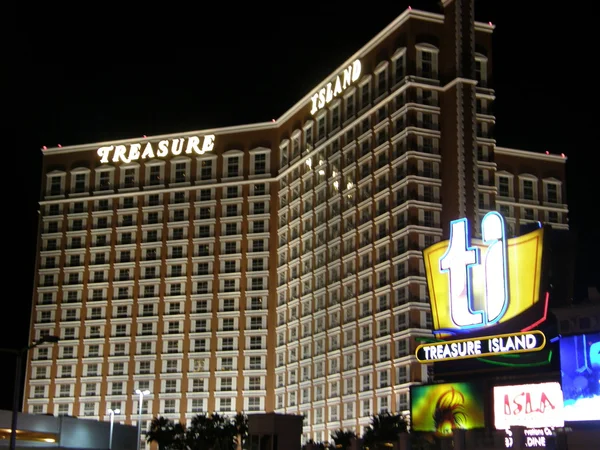 Treasure Island Hotel and Casino in Las Vegas — Stock Photo, Image