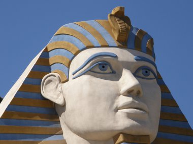 Luxor hotel ve casino las vegas