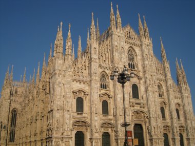 Milan İkili, İtalya.