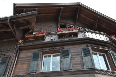 Chalet swiss alps içinde