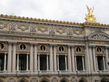 Palais veya Opera Garnier ve Paris Ulusal Akademisi müzik