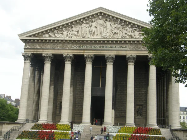 Eglise de la Madeleine, one of most famous churches of Paris, France — Stock Photo, Image