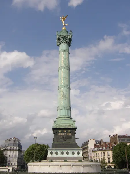 Place de la Bastille w Paryż, Francja — Zdjęcie stockowe