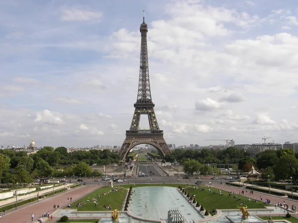 Eiffeltoren in Parijs — Stockfoto