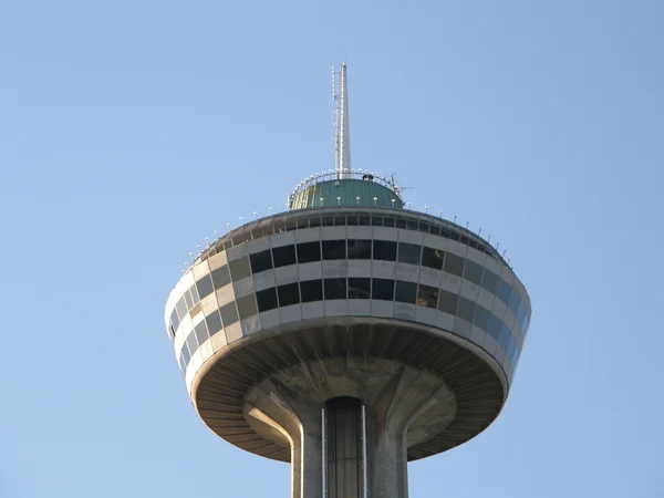 Башня Skylon в Ниагарском водопаде, Канада — стоковое фото