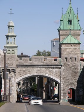 Quebec City yer d'Youville, kalenin kapıları