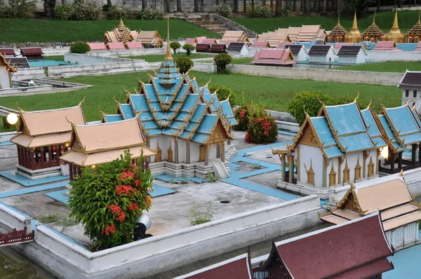 Budist tapınağı yinelemede mini siam Pattaya