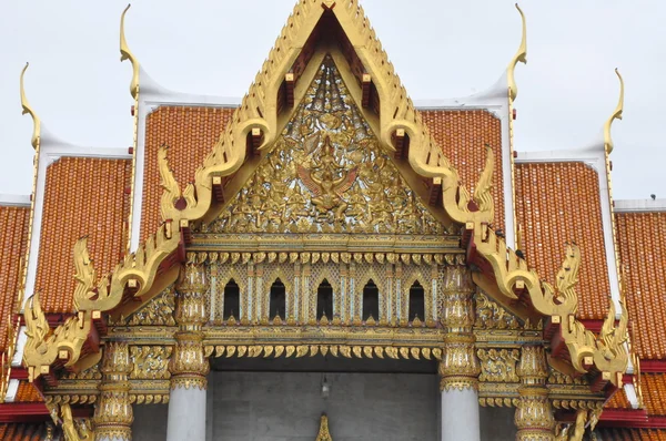 Wat Benjamaborphit em Bangkok, Tailândia — Fotografia de Stock