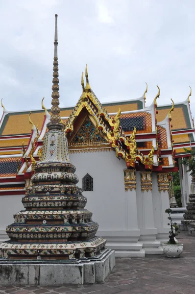 Храм ВАТ ПХО в Бангкоку, Таїланд — стокове фото