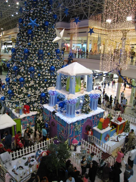 Boże Narodzenie wystrój wafi Mall w dubai, Zjednoczone Emiraty Arabskie — Zdjęcie stockowe