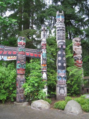 Vancouver, Kanada totem direkleri