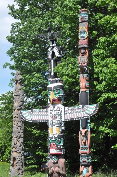 Totem Poles en Vancouver, Canadá —  Fotos de Stock
