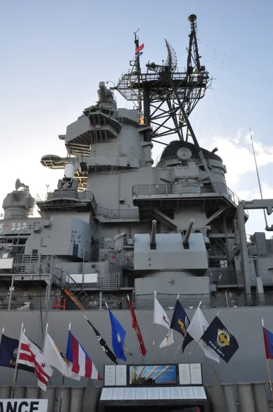 USS missouri slagschip in pearl harbor — Stockfoto