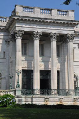 Newport mermer house mansion