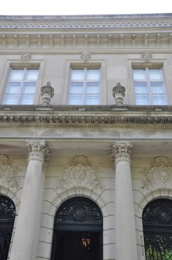 Newport elms mansion