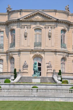 Newport elms mansion