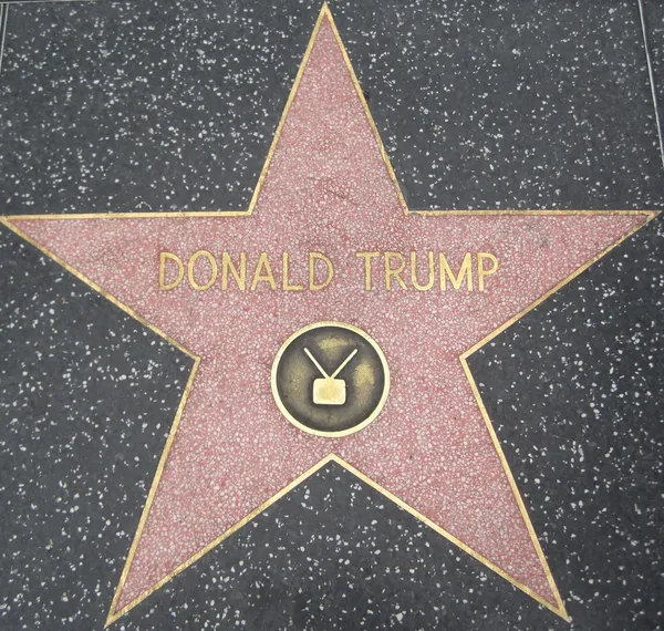 Estrella de Donald Trump en el Paseo de la Fama de Hollywood — Foto de Stock