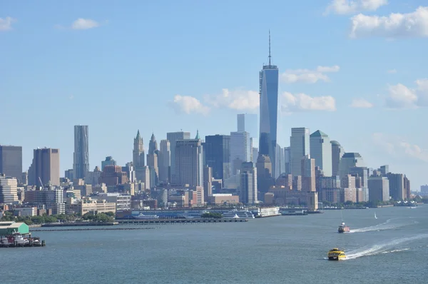 Lagere skyline van manhattan met een world trade center — Stockfoto