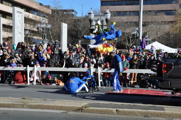 20: e årliga ubs thanksgiving paraden spektakulära, i stamford, connecticut — Stockfoto