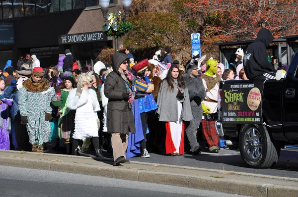 20: e årliga ubs thanksgiving paraden spektakulära, i stamford, connecticut — Stockfoto