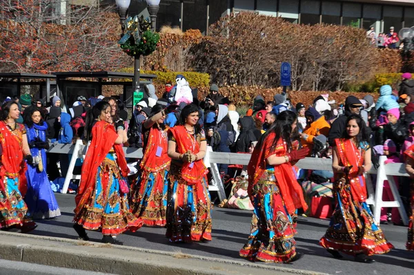 Indien avsnitt i den 20: e årliga ubs thanksgiving paraden spektakulära, i stamford, connecticut — Stockfoto