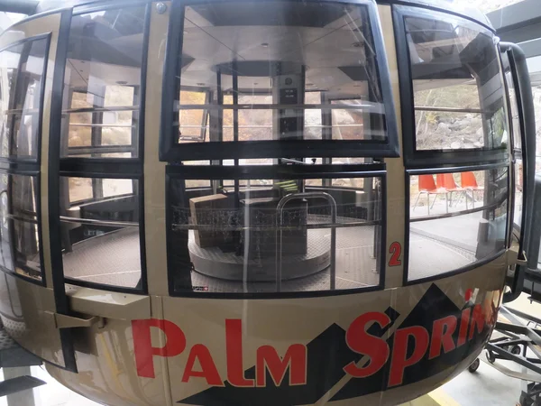 Палм-Спрингс от воздушного трамвая, Калифорния, США — стоковое фото