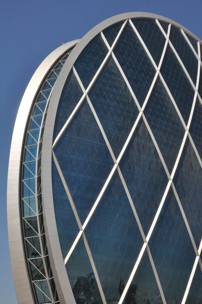 Edificio della sede centrale di Aldar ad Abu Dhabi — Foto Stock