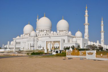 Şeyh Zayed, Abu Dabi 'deki Büyük Cami.