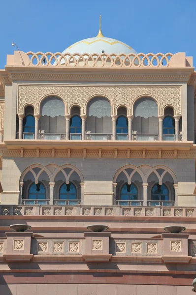 Emirates Palace Hotel в Абу-Даби — стоковое фото
