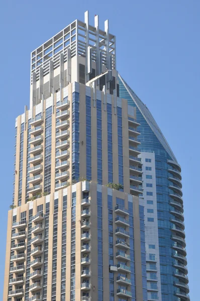 Wolkenkrabber aan sheikh zayed road in dubai — Stockfoto