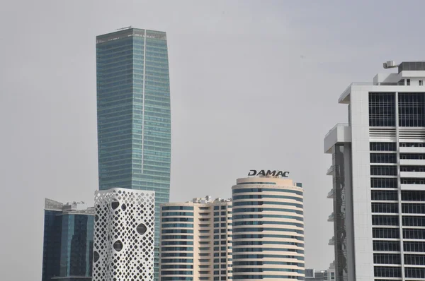 Небоскрёбы вдоль Шейх-Заид-роуд в Дубае — стоковое фото