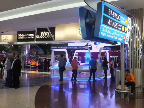 Terminál 3 (emirátů) na mezinárodní letiště v Dubaji — Stock fotografie