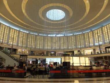 Dubai, Birleşik Arap Emirlikleri dubai Mall moda avenue