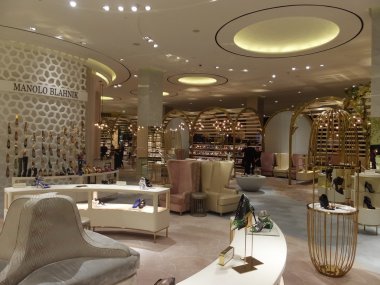Dubai, Birleşik Arap Emirlikleri dubai alışveriş merkezinde düzey ayakkabı İlçesi