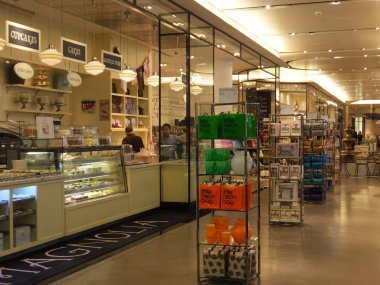 Bloomingdales BAE dubai Mall