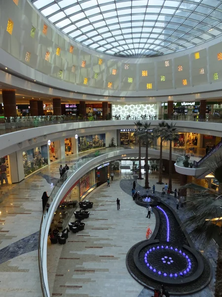 Centro Comercial Al Ghurair City em Dubai, Emirados Árabes Unidos — Fotografia de Stock