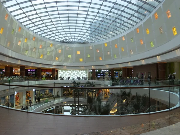 Centro Comercial Al Ghurair City em Dubai, Emirados Árabes Unidos — Fotografia de Stock