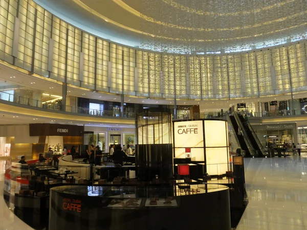 Fashion Avenue no Dubai Mall em Dubai, Emirados Árabes Unidos — Fotografia de Stock