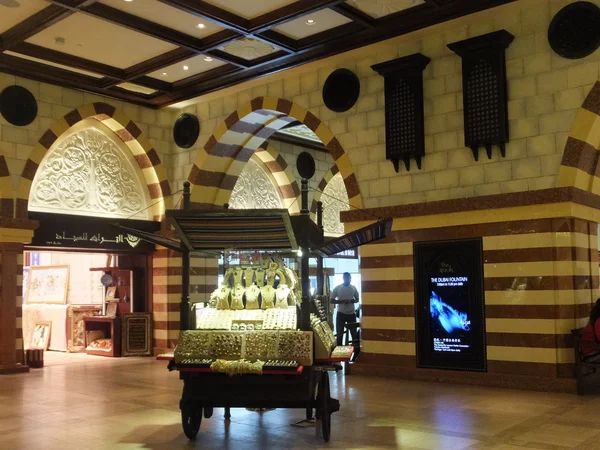 El Zoco de Oro en el Dubai Mall en Dubai, Emiratos Árabes Unidos — Foto de Stock