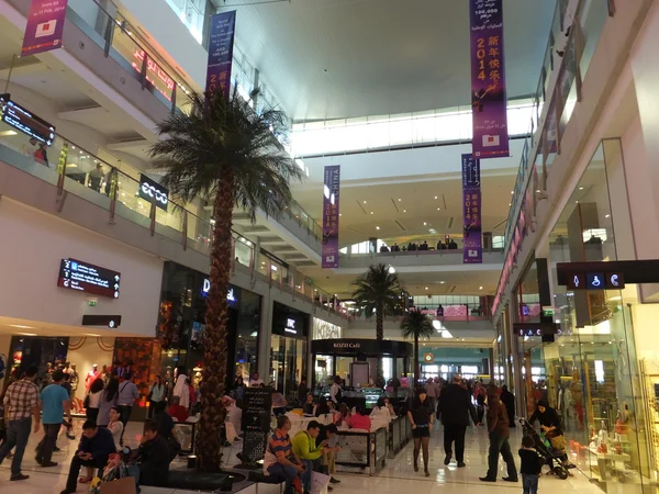 Dubai Mall en Dubai, Emiratos Árabes Unidos — Foto de Stock