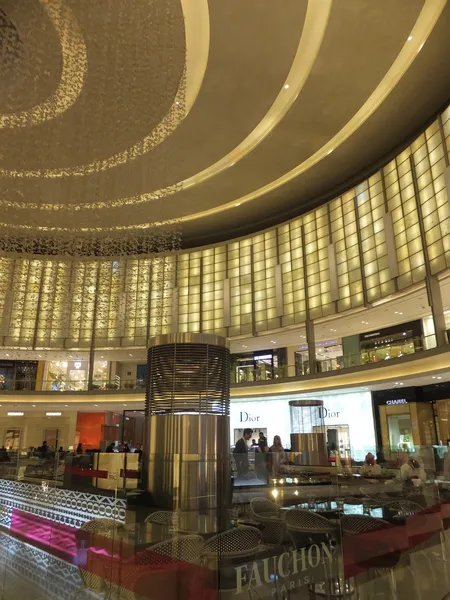 Mode avenue in dubai mall in dubai, Verenigde Arabische Emiraten — Stockfoto