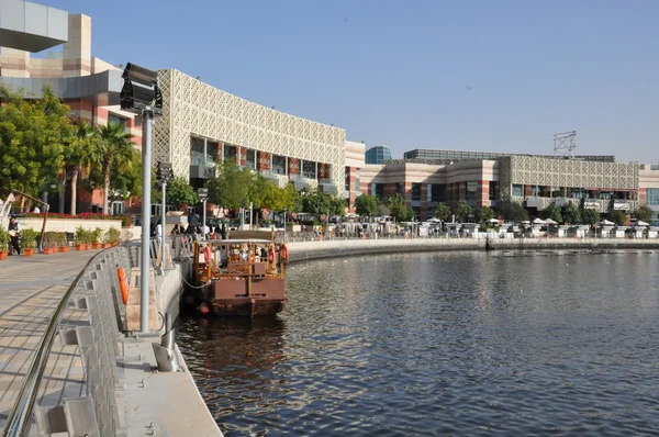 Φεστιβάλ κέντρο waterfront στο Ντουμπάι, Ηνωμένα Αραβικά Εμιράτα — Φωτογραφία Αρχείου