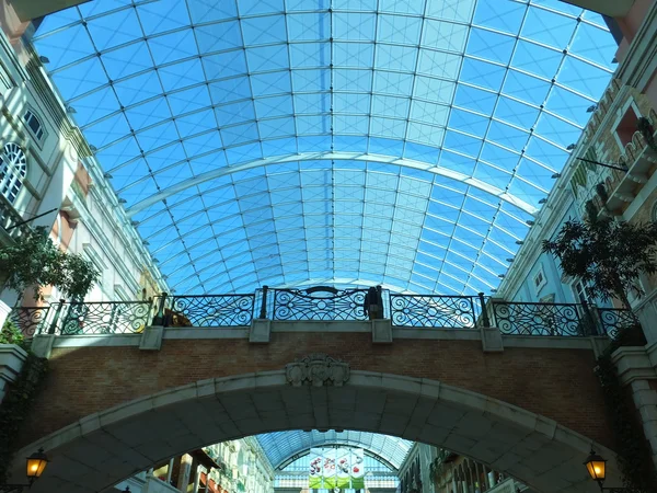 Mercato Shopping Mall in Dubai, Vereinigte Arabische Emirate — Stockfoto