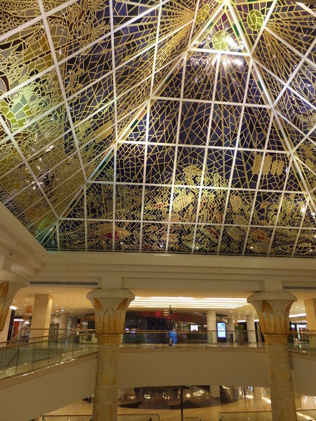 Торговый центр Wafi в Дубае, ОАЭ
